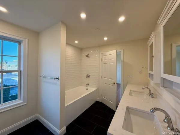 $3,350 | 6376 Mill Street, Unit 4, Rhinebeck, NY 12572