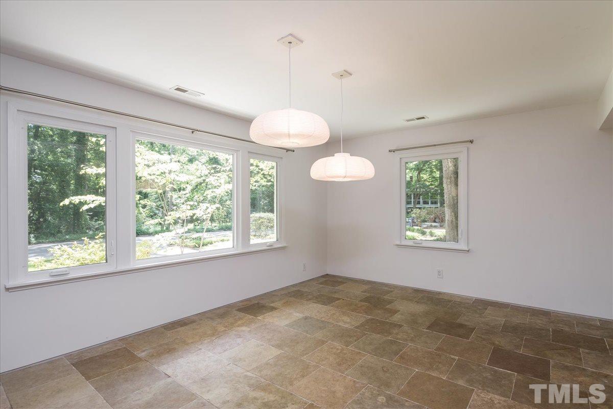 905 Beaver Dam Road Raleigh, NC 27607 - Photo 4 of 28
