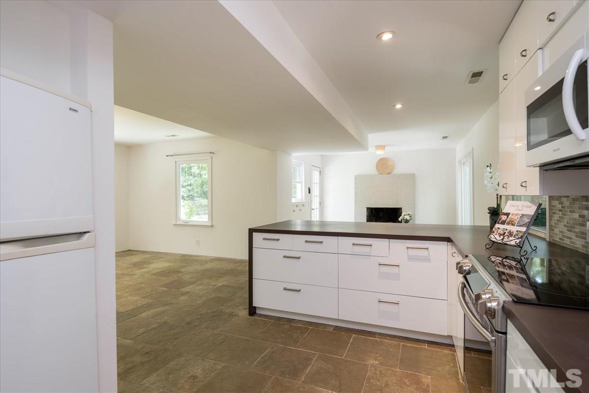 905 Beaver Dam Road Raleigh, NC 27607 - Photo 8 of 28