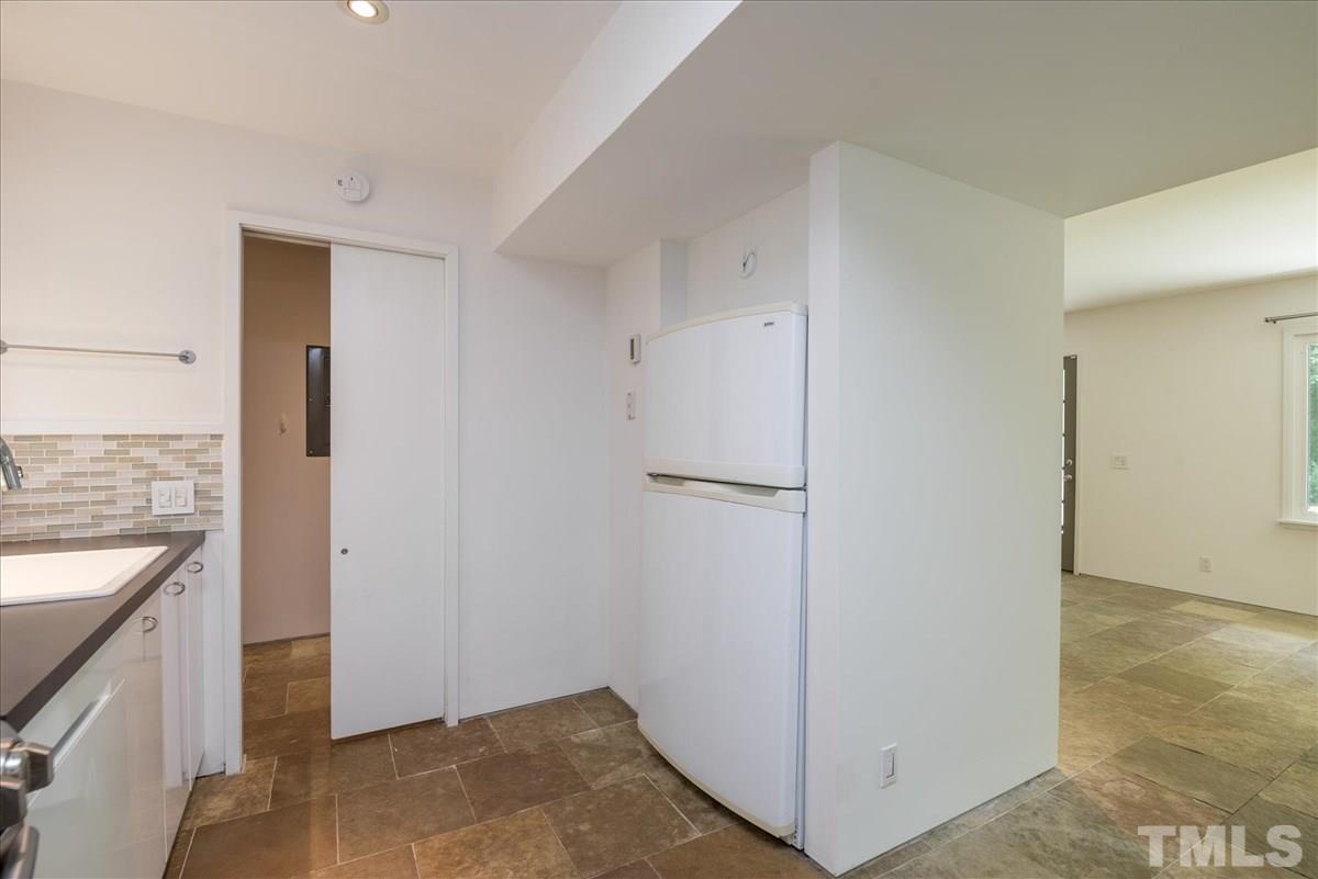 905 Beaver Dam Road Raleigh, NC 27607 - Photo 9 of 28