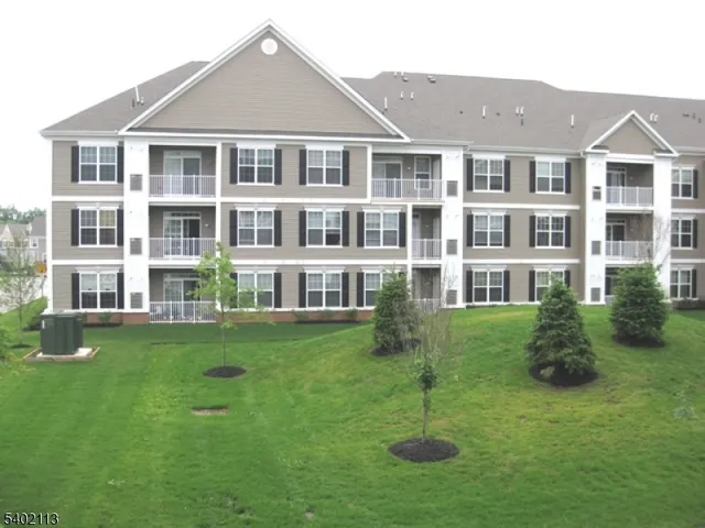 $3,000 | 3223 Edward Stec Boulevard, Edison, NJ 08837