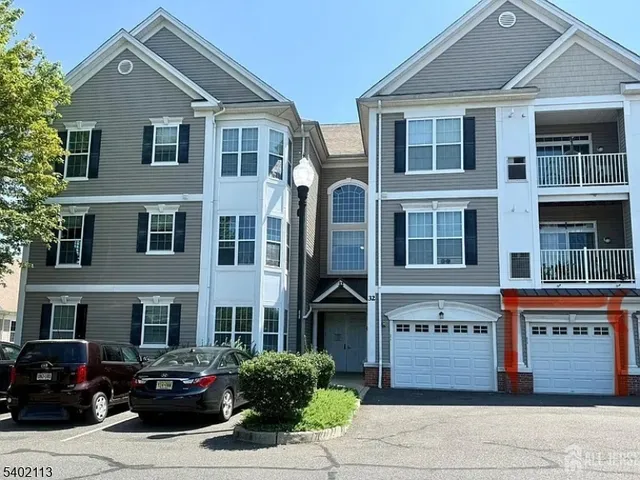 $3,000 | 3223 Edward Stec Boulevard, Edison, NJ 08837