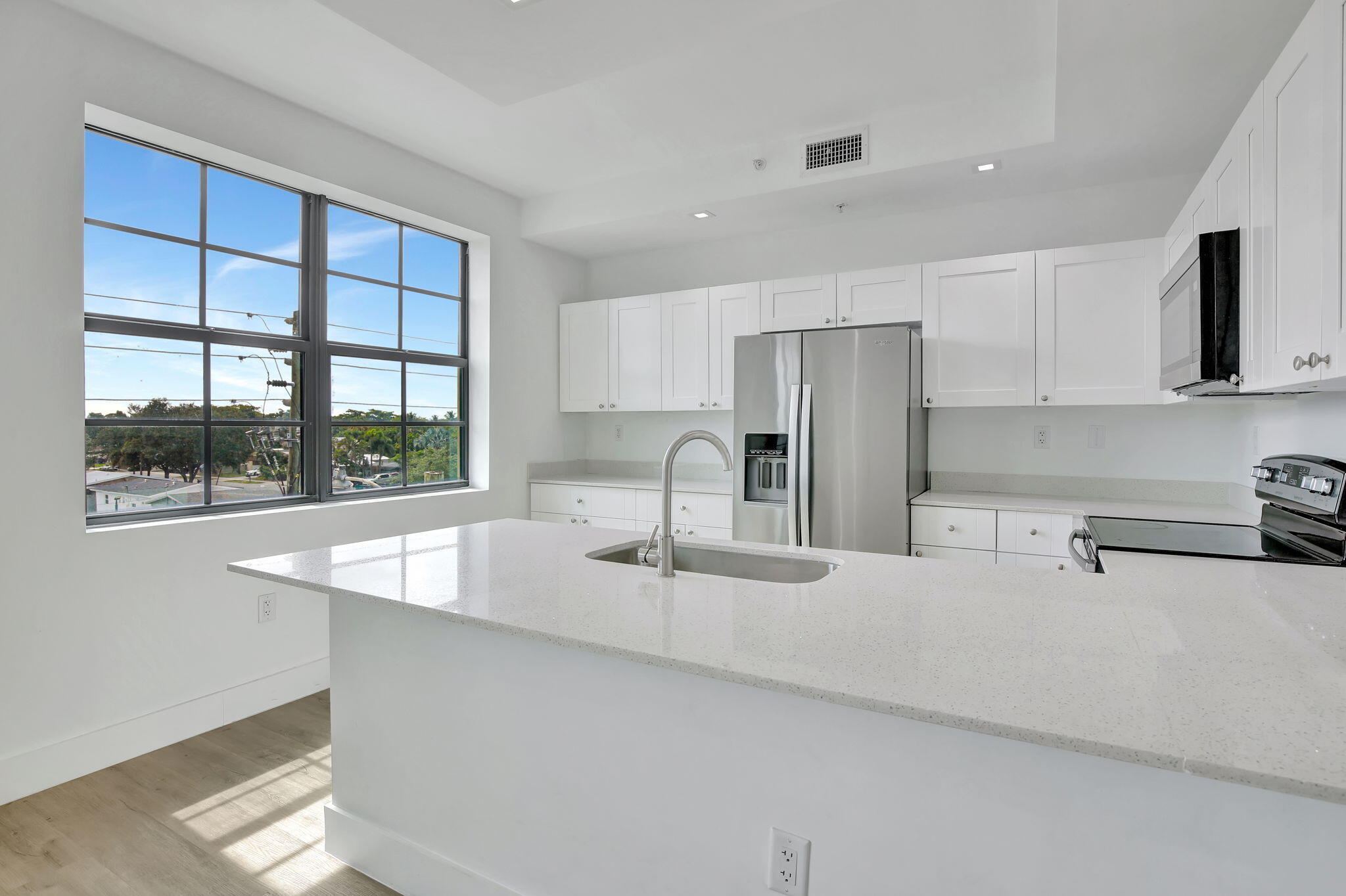 4100 Southwest 64th Avenue, Unit 315 Davie, FL 33314 - Photo 5 of 16 18-web-or-mls-_A7A6291
