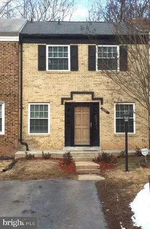 $2,700 | 14886 Lambeth Square, Centreville, VA 20120