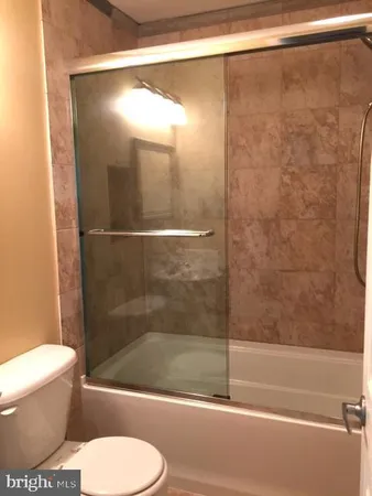 $2,700 | 14886 Lambeth Square, Centreville, VA 20120