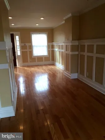 $2,700 | 14886 Lambeth Square, Centreville, VA 20120
