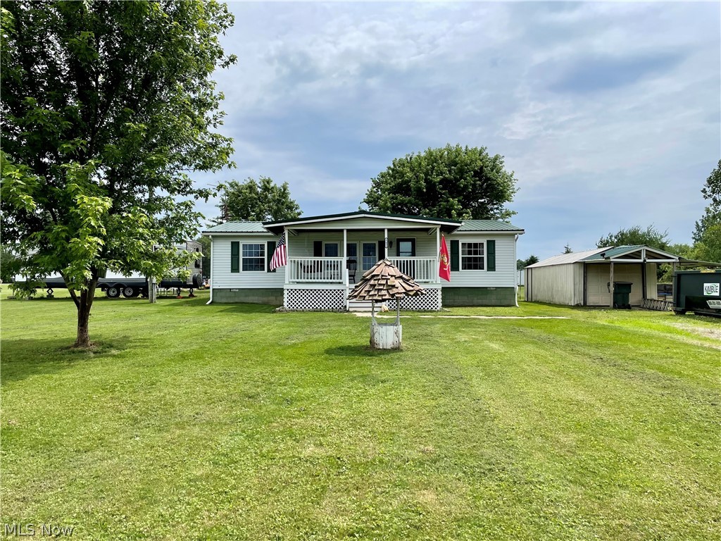 Front view of home