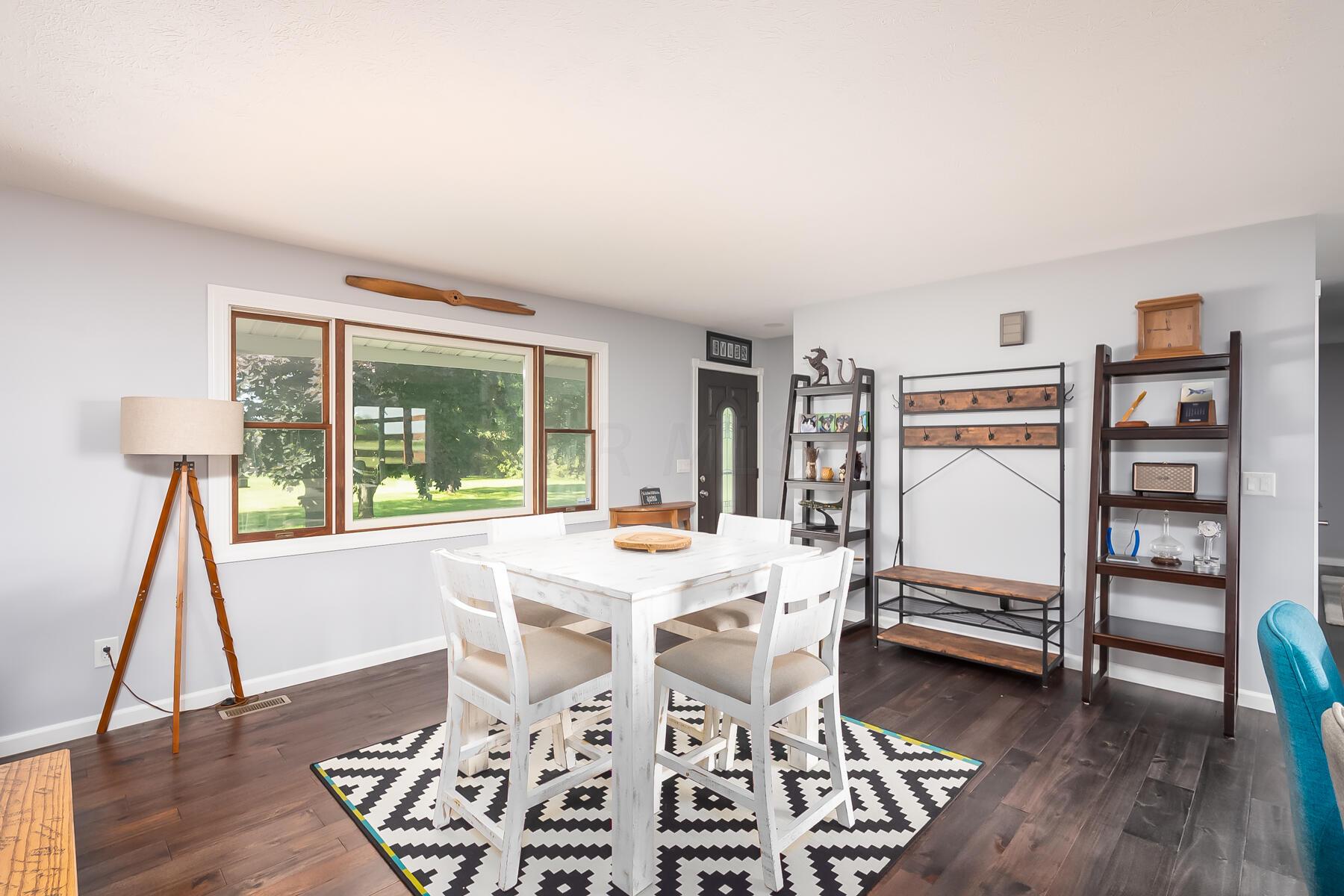 2040 Penry Road Radnor, OH 43066 - Photo 28 of 61 Dinette
