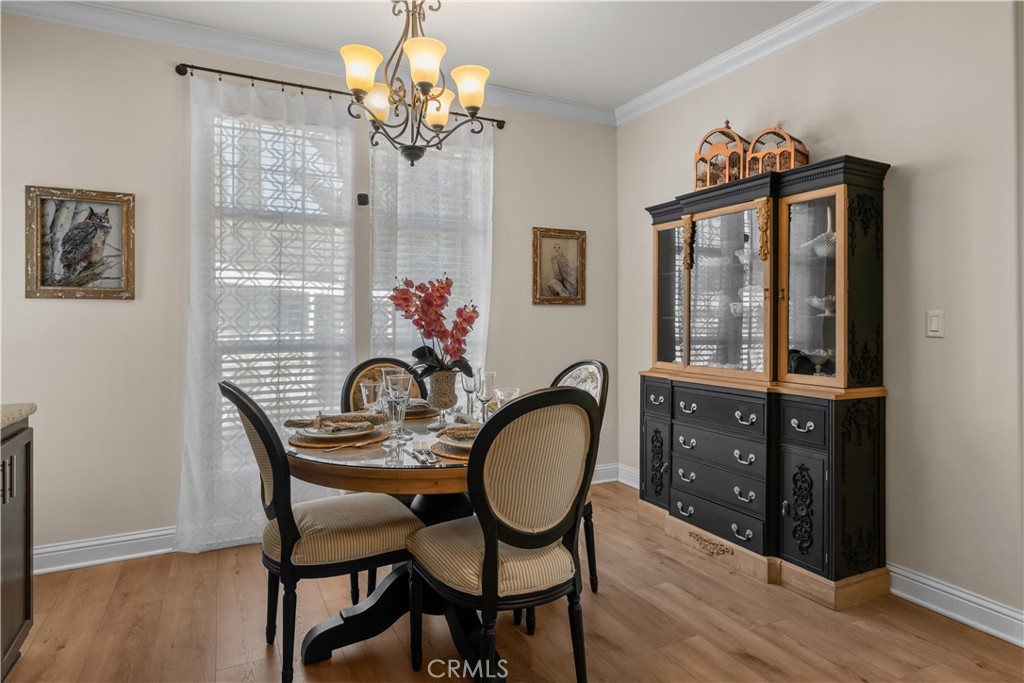 6480 Katherine, Unit 63 Simi Valley, CA 93063 - Photo 16 of 44 Dining Room