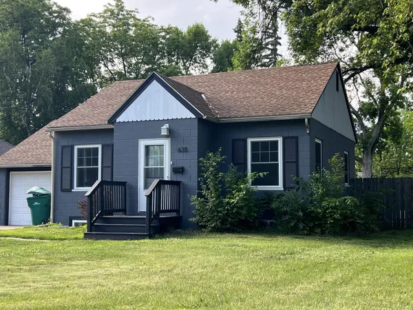 $219,000 | 635 East 2nd Street, Litchfield, MN 55355