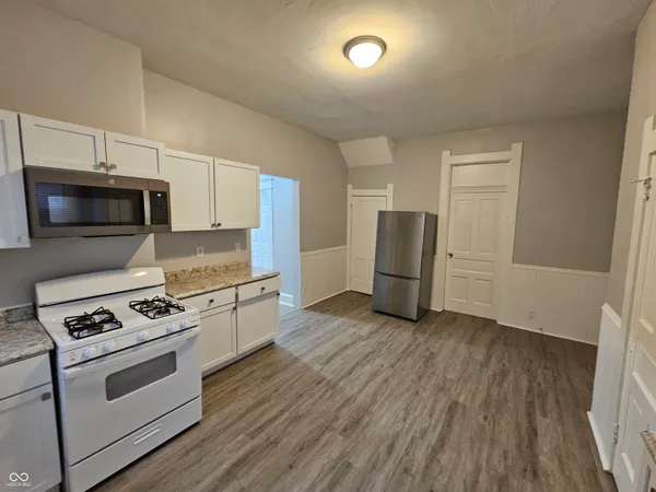 $1,499 | 224 Iowa Street, Indianapolis, IN 46225
