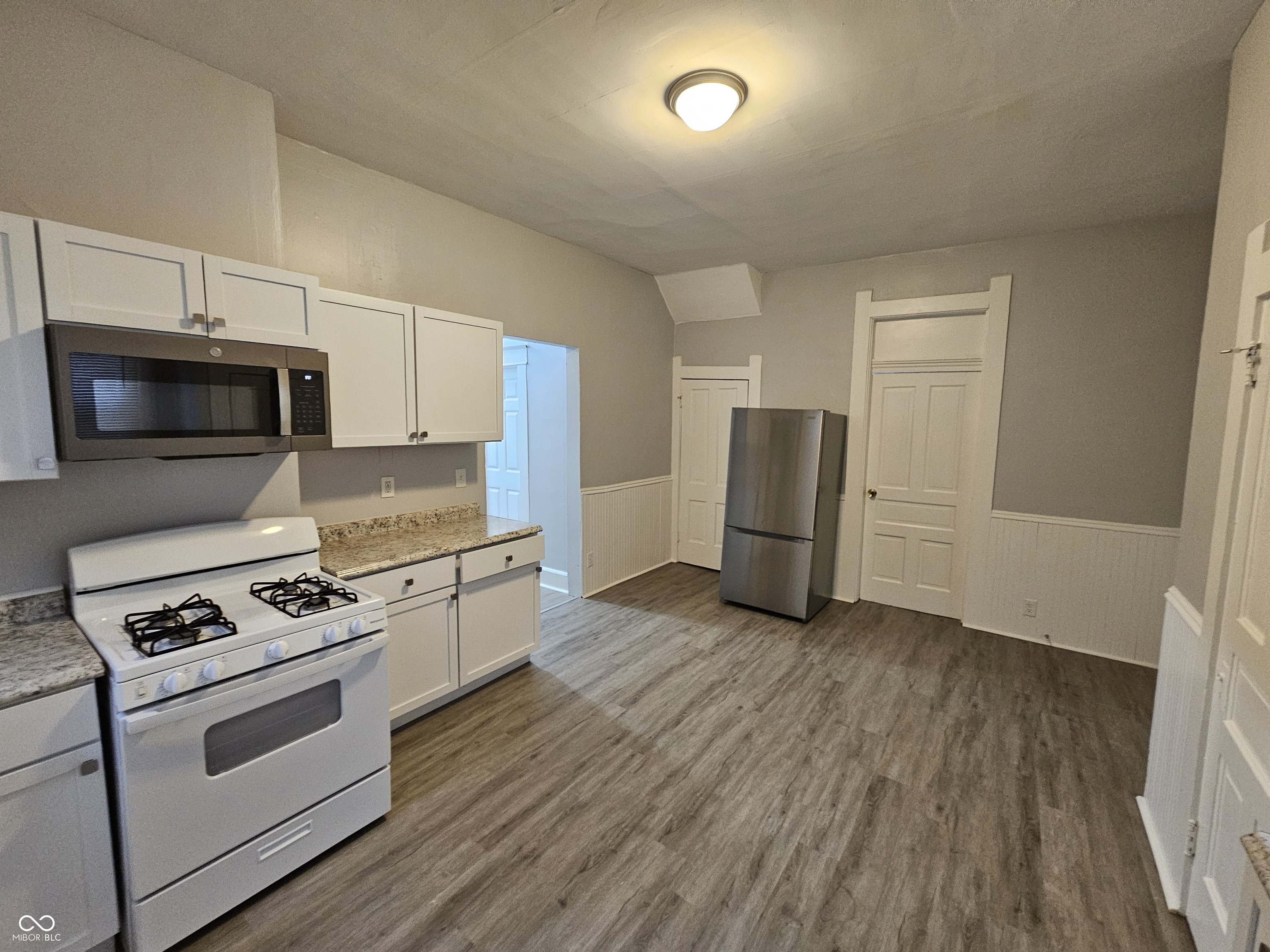 224 Iowa Street Indianapolis, IN 46225 - Photo 5 of 17