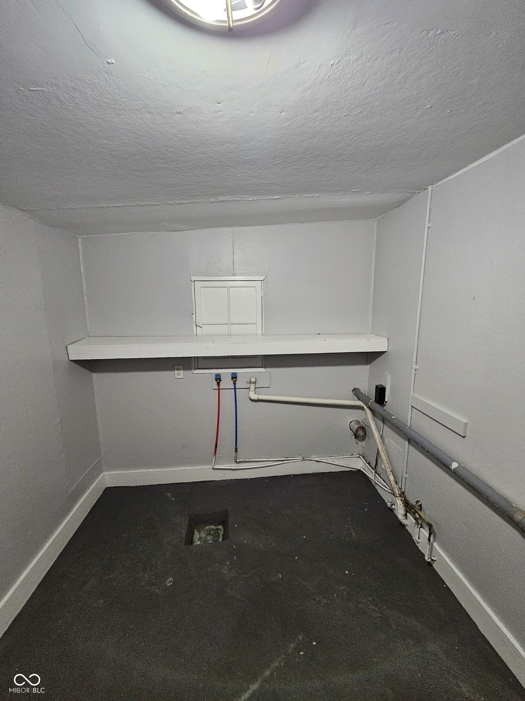 224 Iowa Street Indianapolis, IN 46225 - Photo 6 of 17