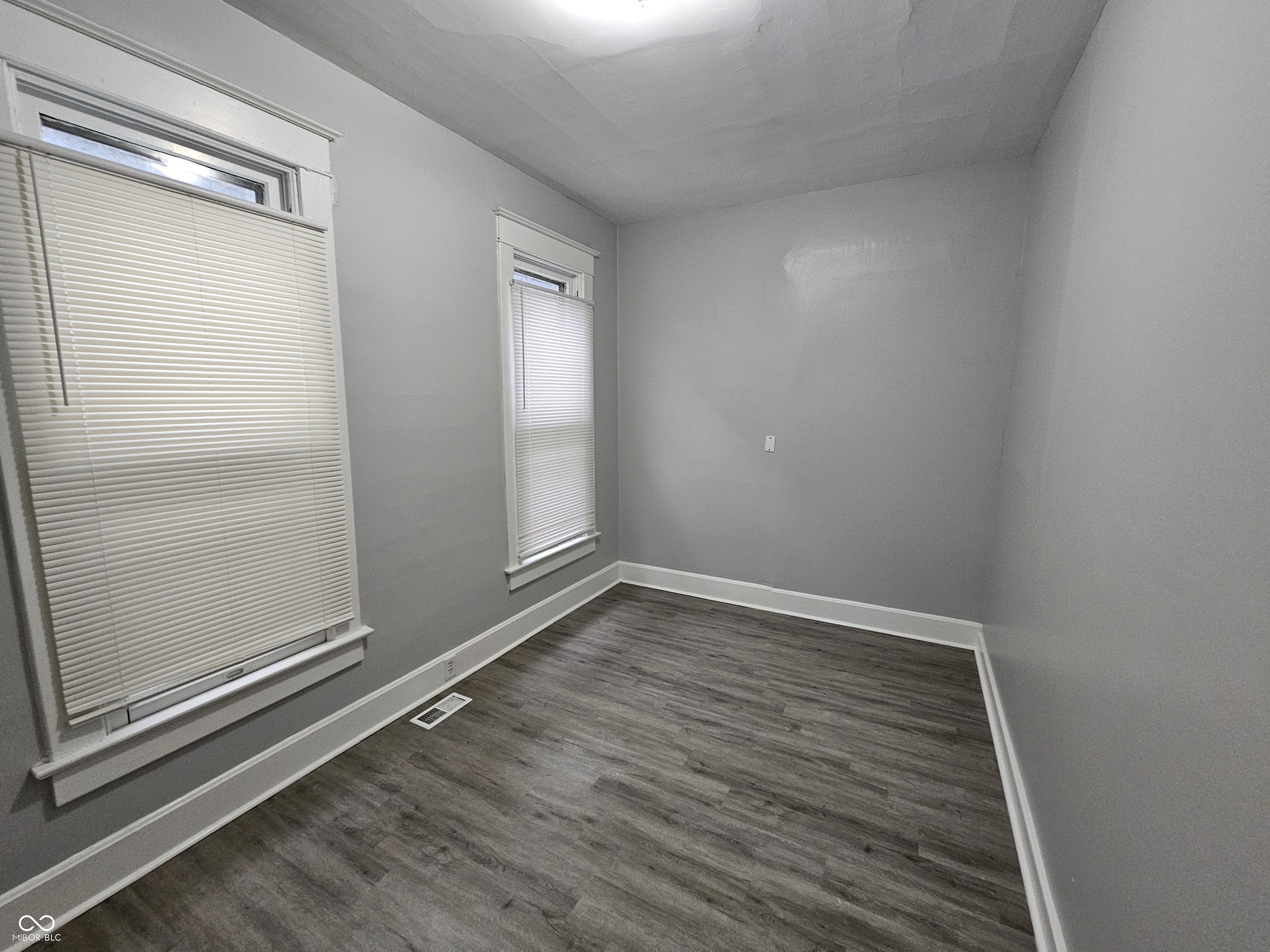 224 Iowa Street Indianapolis, IN 46225 - Photo 10 of 17