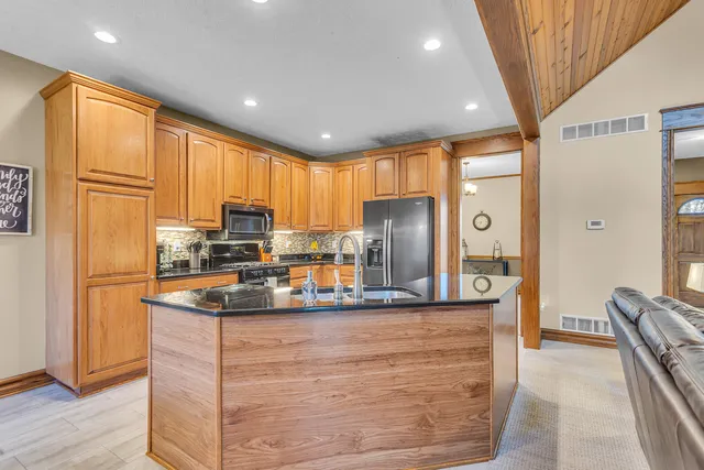 $499,900 | 6550 Maple Dale Road, Jackson, MI 49201