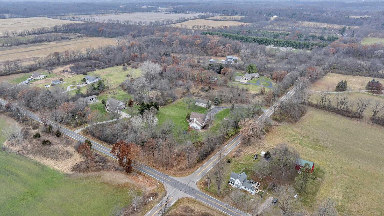 6550 Maple Dale Road Jackson, MI 49201 - Photo 39 of 43 DJI_20251121124201_0346_D