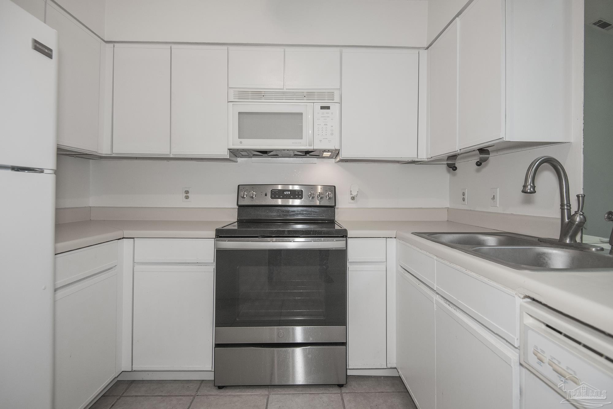 7150 Plantation Road, Unit 125 Pensacola, FL 32504 - Photo 9 of 23 Gallery Image 9
