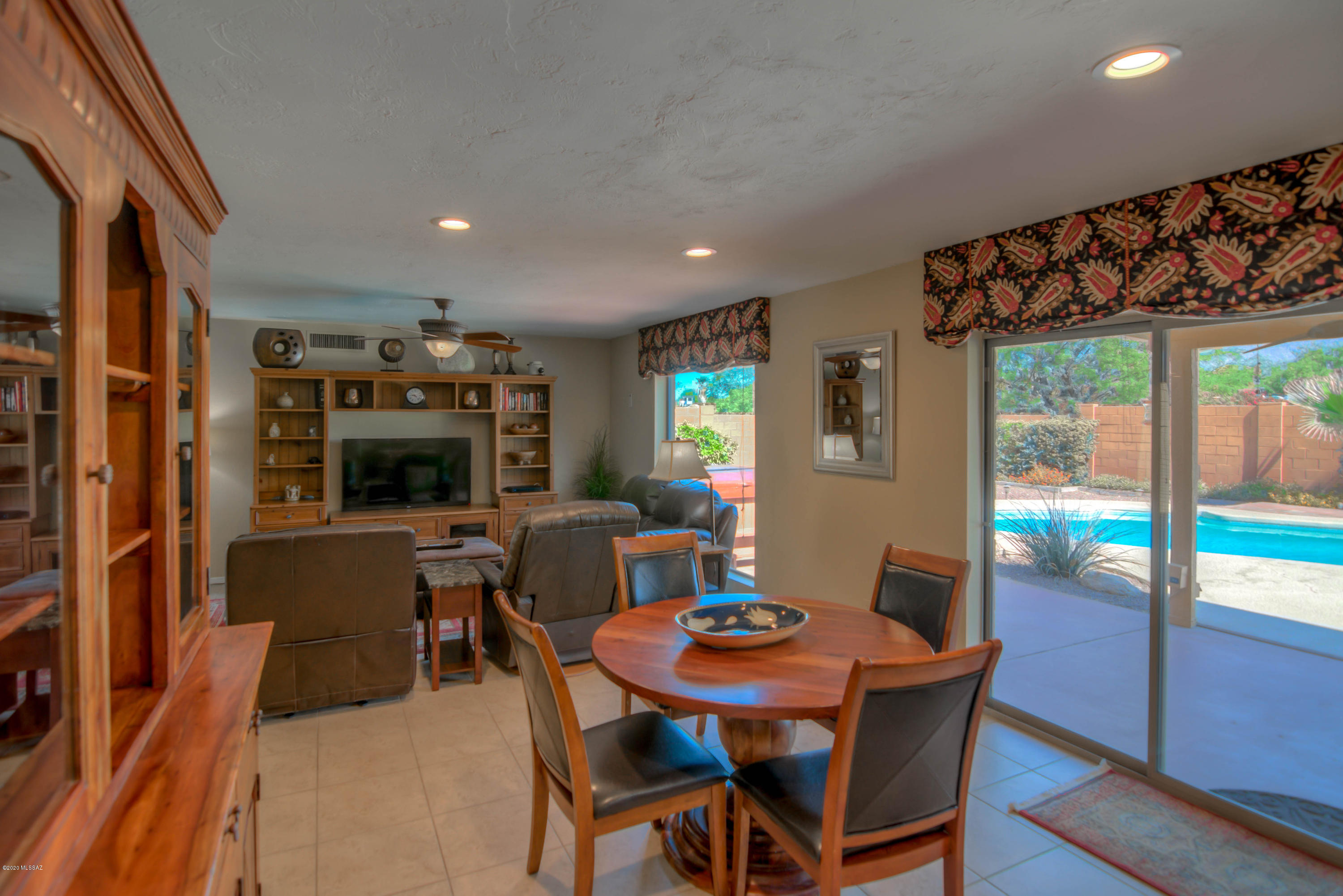 7621 East Dos Mujeres Road Tucson, AZ 85715 - Photo 15 of 37 Gallery Image 15