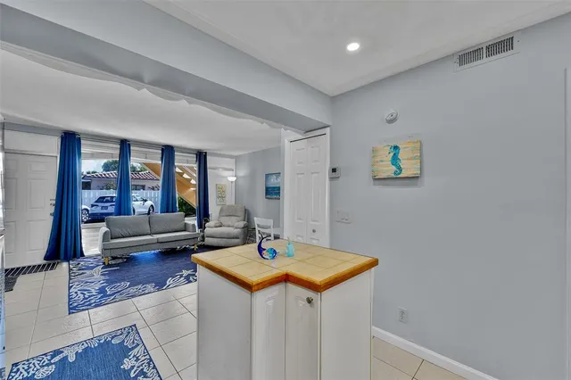 $2,200 | 4627 Bougainvilla Drive, Unit 1A, Lauderdale-by-the-Sea, FL 33308