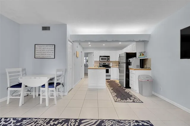 $2,200 | 4627 Bougainvilla Drive, Unit 1A, Lauderdale-by-the-Sea, FL 33308