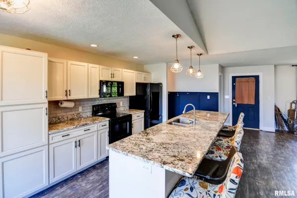 $349,900 | 400 Park Street, Rochester, IL 62563