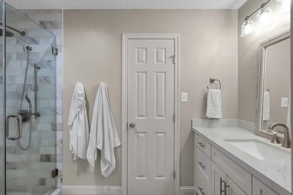 $415,000 | 8 Cambridge Road, Conroe, TX 77304
