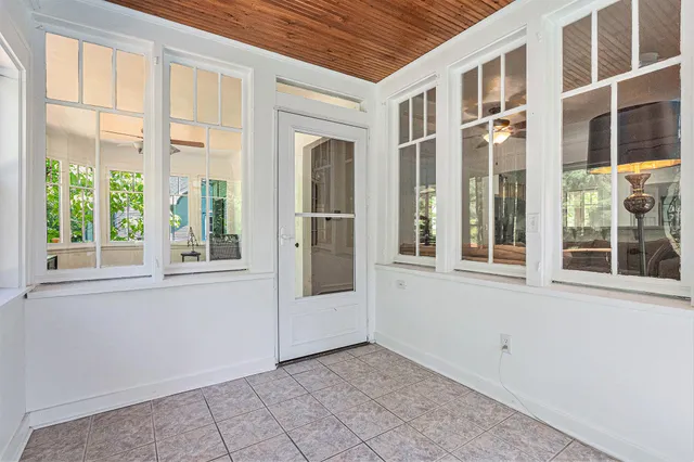 $999,999 | 16277 4th Street, Union Pier, MI 49129