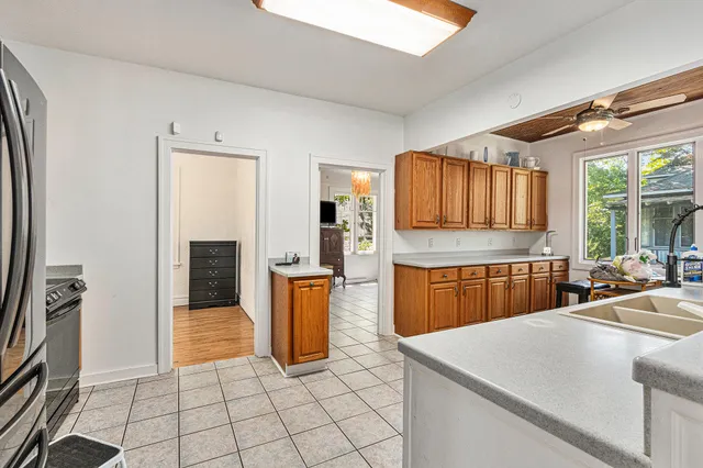 $999,999 | 16277 4th Street, Union Pier, MI 49129