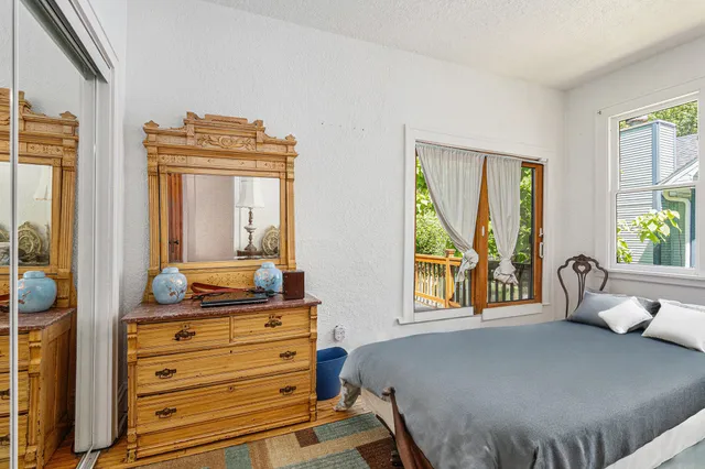 $999,999 | 16277 4th Street, Union Pier, MI 49129