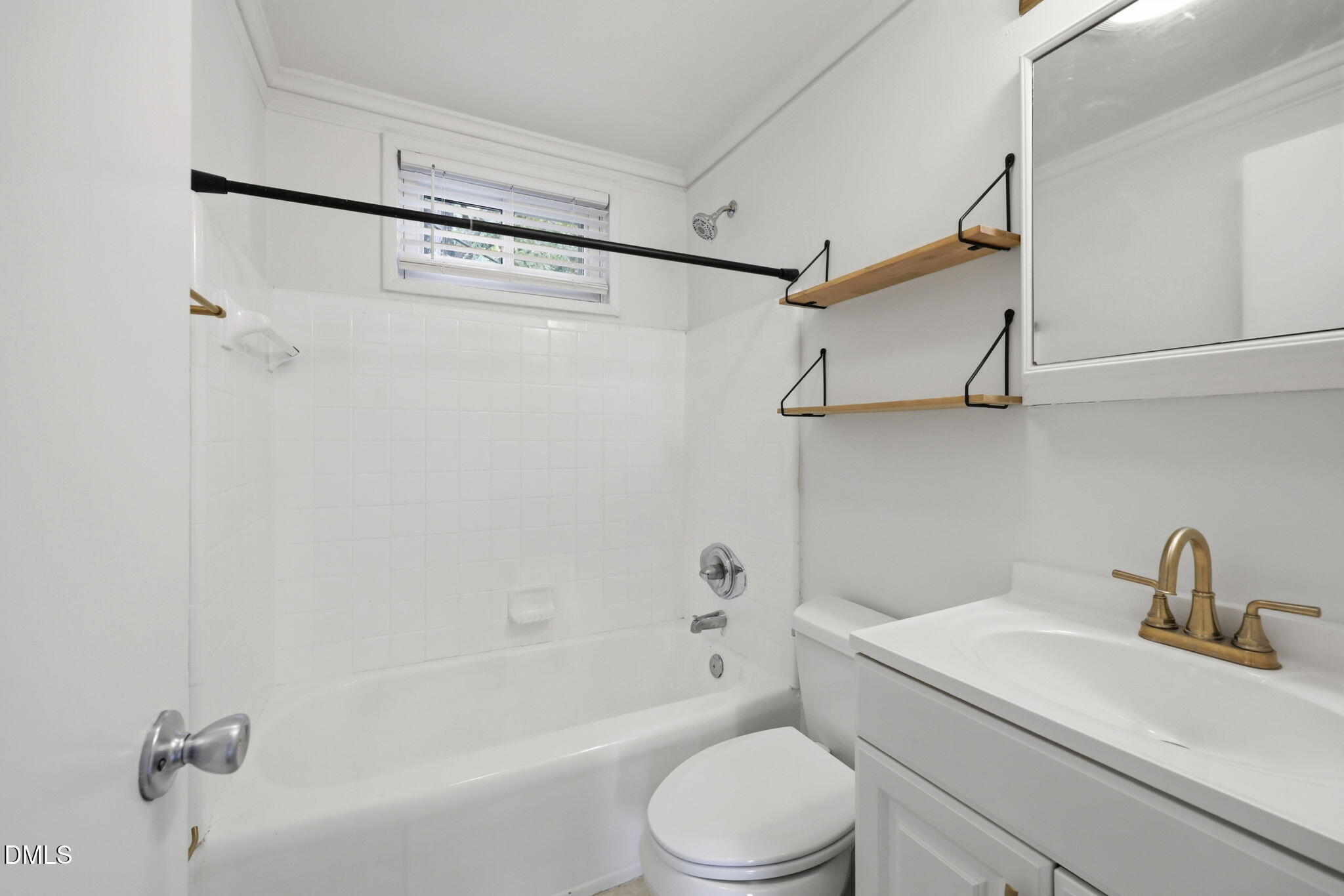 635 Daniels Street, Unit A Raleigh, NC 27605 - Photo 14 of 39 25-web-or-mls-IMG_0249 copy