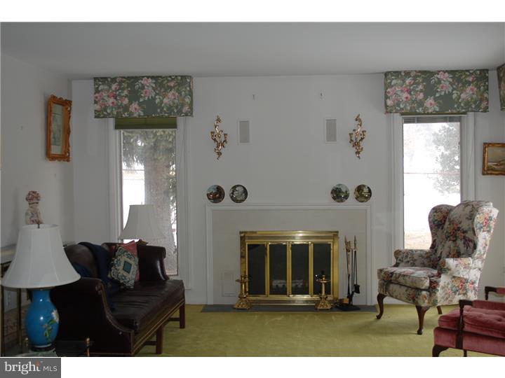 2011 Surrey Road Oreland, PA 19075 - Photo 7 of 10