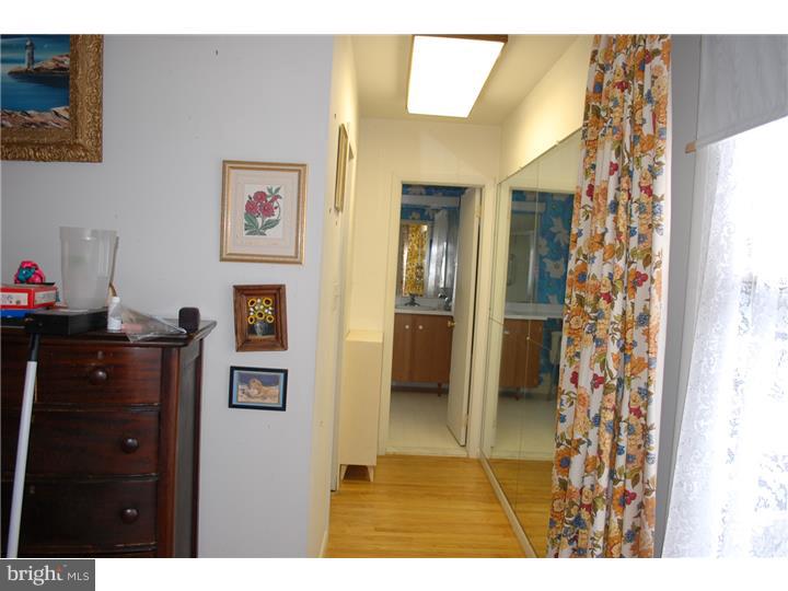 2011 Surrey Road Oreland, PA 19075 - Photo 9 of 10