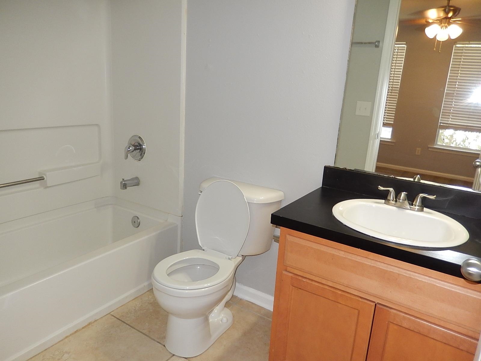 1417 Pullen Road, Unit 302 Tallahassee, FL 32303 - Photo 15 of 17