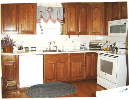 15 Hanna Road Worcester, MA 01602 - Photo 6 of 13 Gallery Image 6