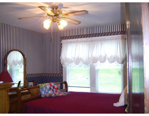 15 Hanna Road Worcester, MA 01602 - Photo 8 of 13 Gallery Image 8