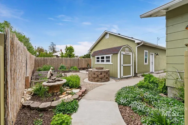 $675,000 | 604 East 1st Street, Emmett, ID 83617