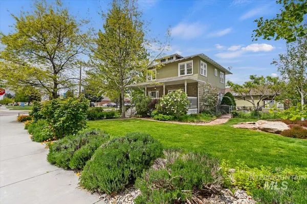 $675,000 | 604 East 1st Street, Emmett, ID 83617