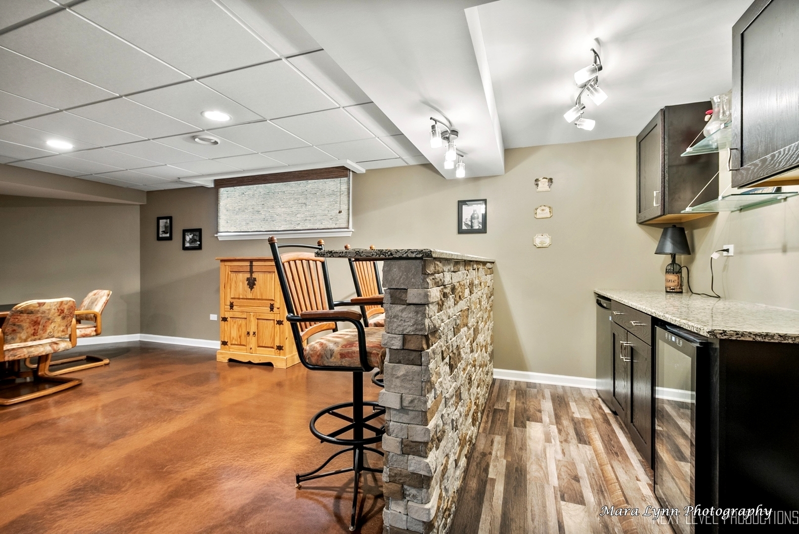 7N265 Ridge Line Road St. Charles, IL 60175 - Photo 35 of 46 a view of a room with gym equipment