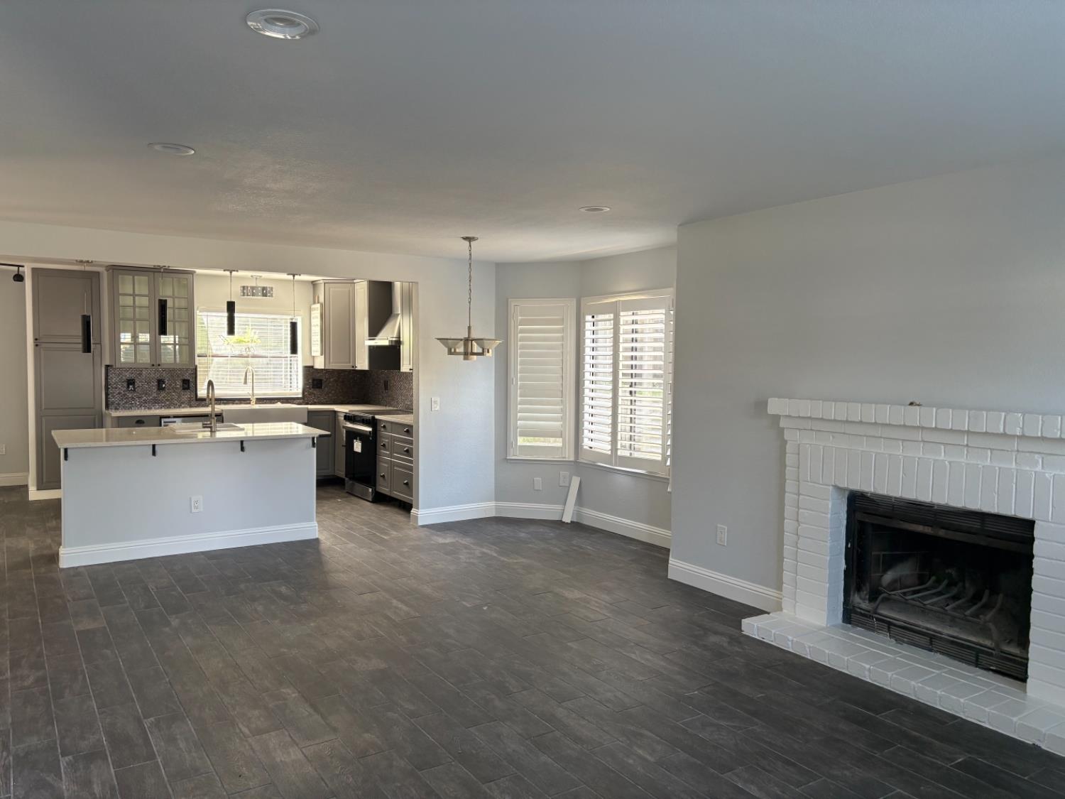 8111 Aztec Way Antelope, CA 95843 - Photo 2 of 17