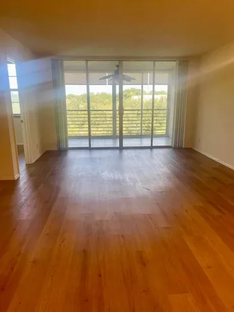 $2,200 | 9501 Seagrape Drive, Unit 403, Davie, FL 33324