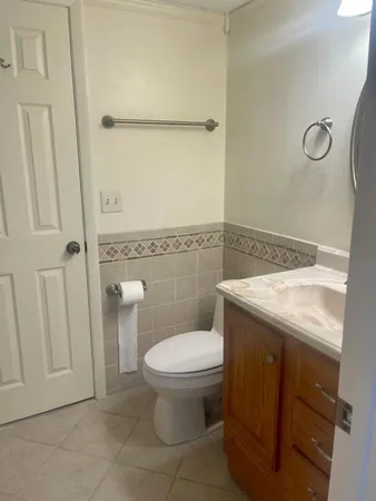$2,200 | 9501 Seagrape Drive, Unit 403, Davie, FL 33324