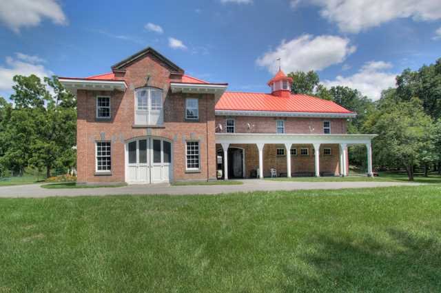 124 Martins Lane Red Hook, NY 12571 - Photo 3 of 29