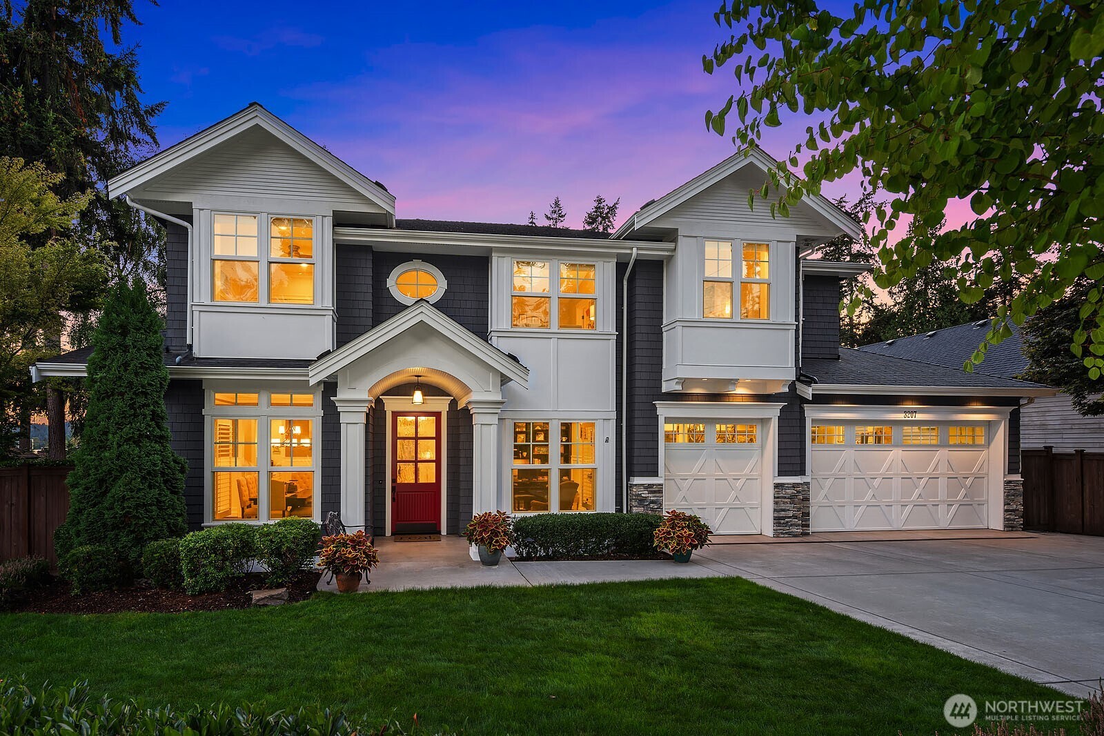 3207 107th Avenue Southeast Bellevue, WA 98004 - Photo 1 of 37 Gallery Image 1