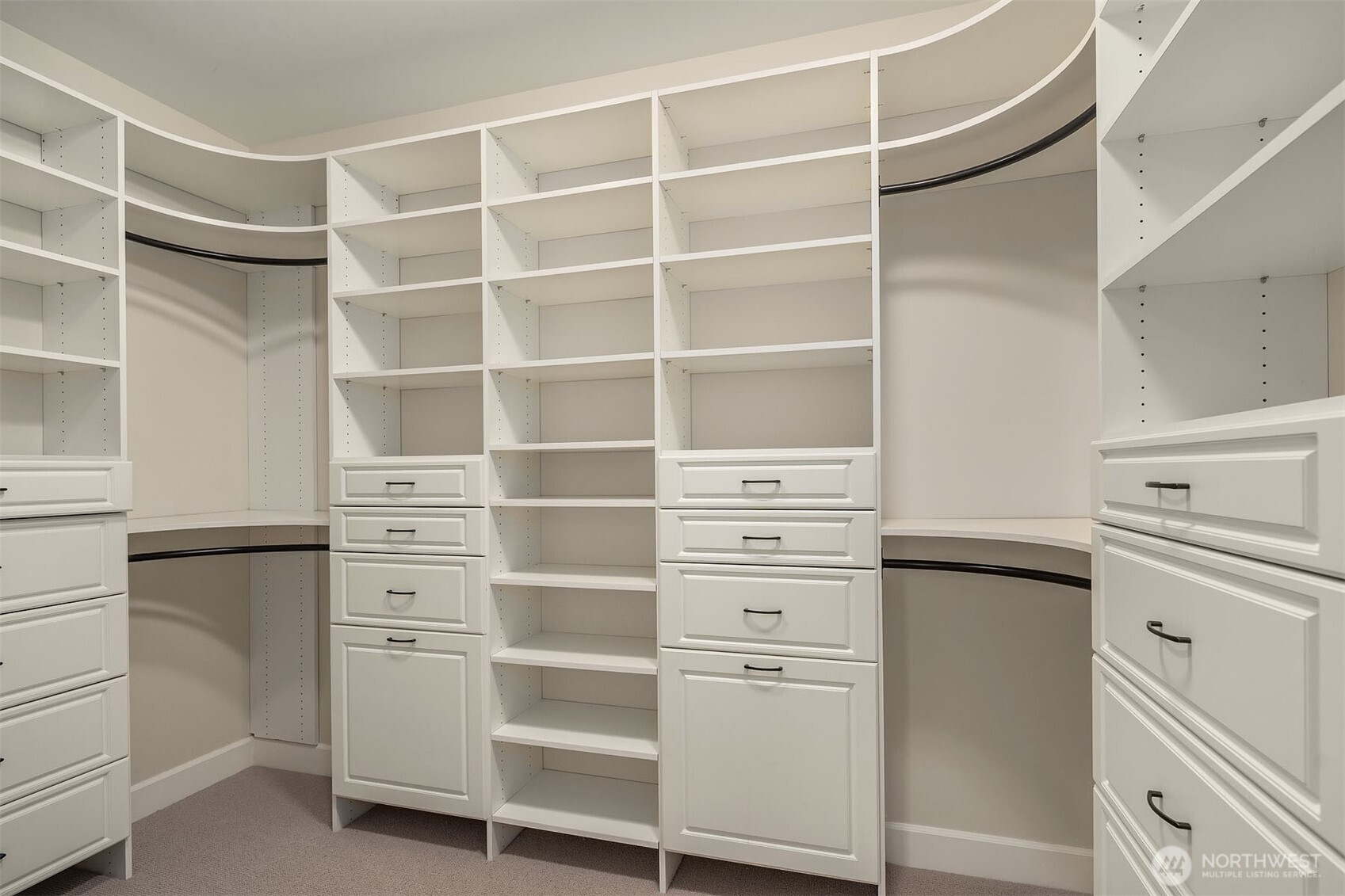3207 107th Avenue Southeast Bellevue, WA 98004 - Photo 24 of 37 Gallery Image 24
