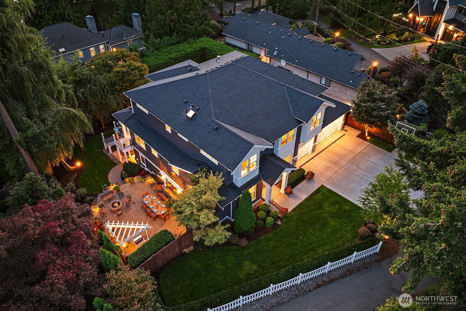 3207 107th Avenue Southeast Bellevue, WA 98004 - Photo 37 of 37 Gallery Image 37