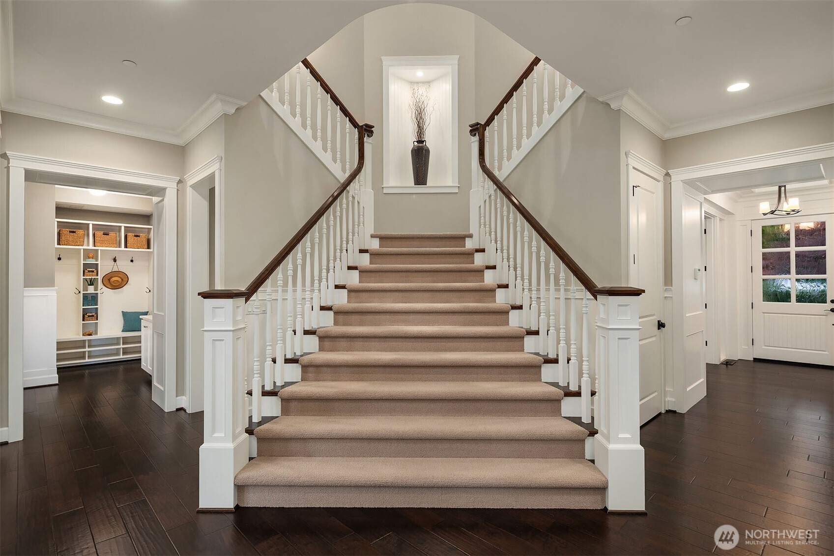 3207 107th Avenue Southeast Bellevue, WA 98004 - Photo 10 of 37 Gallery Image 10