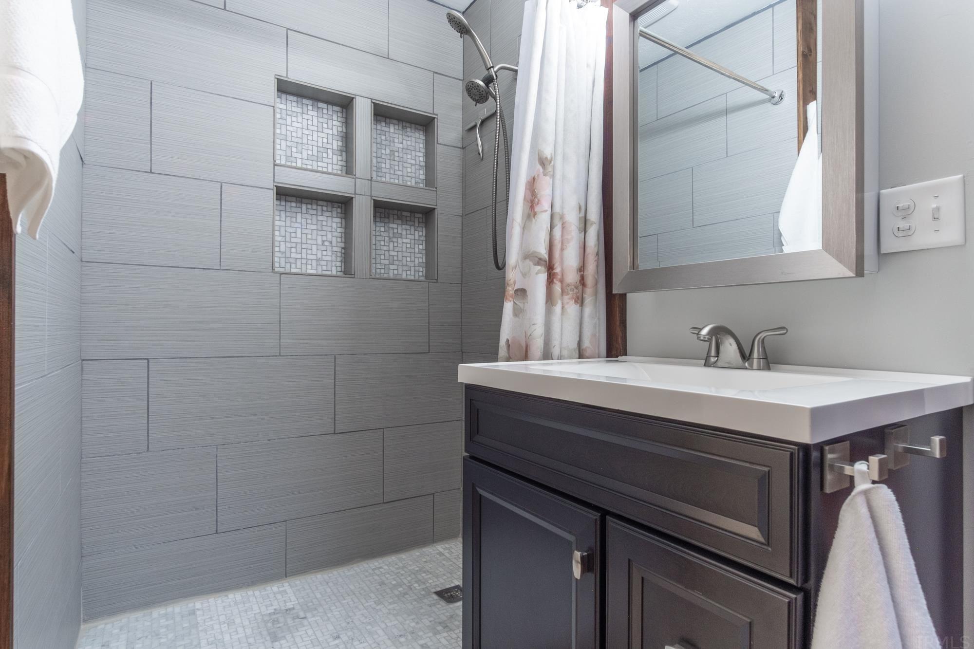 10155 Helena Drive Granger, IN 46530 - Photo 13 of 35