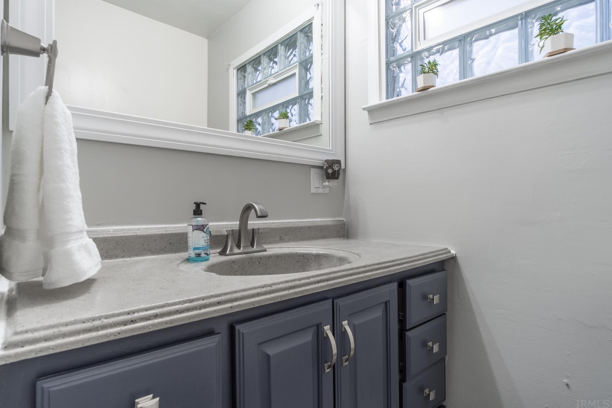 10155 Helena Drive Granger, IN 46530 - Photo 15 of 35