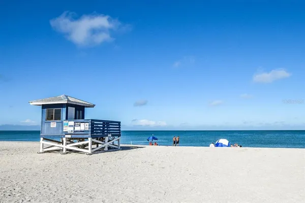 $3,200 | 940 Cooper Street, Unit 302, Venice, FL 34285