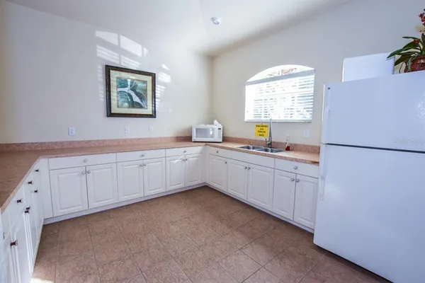$3,200 | 940 Cooper Street, Unit 302, Venice, FL 34285